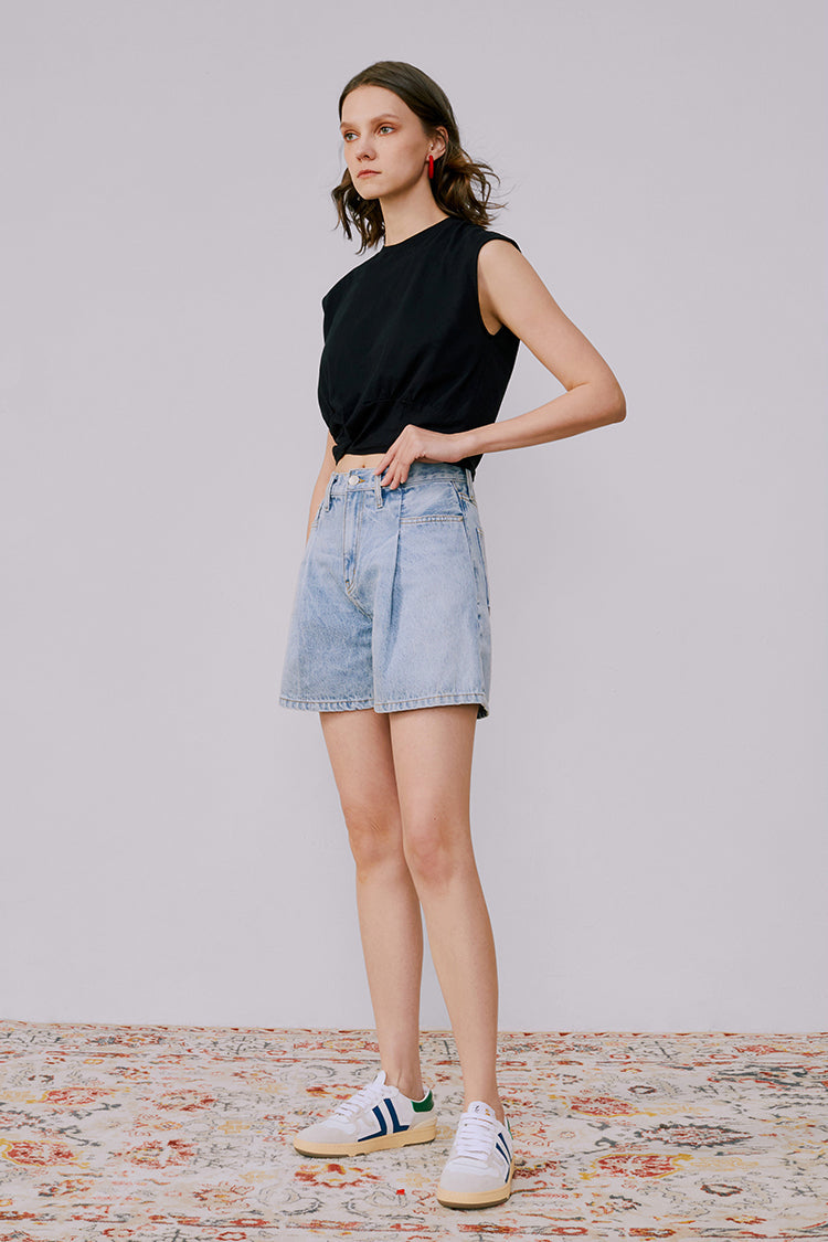 The Pleated Fun Short HJ117
